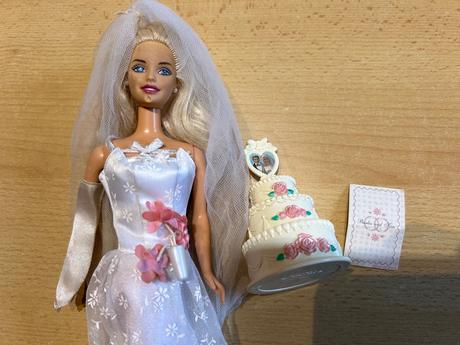 Barbie nevesta,