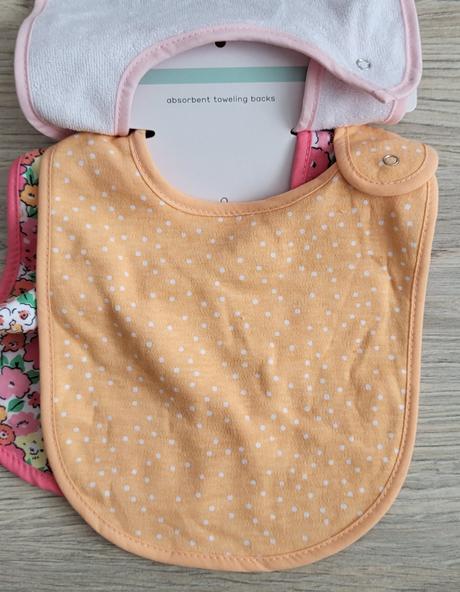 3x podbradník nutmeg,