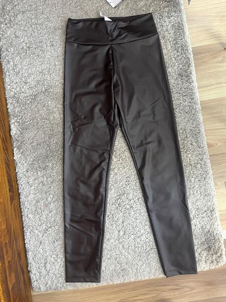 Tmave hnede kozenkove leginy, s