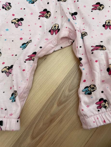 Nohavice na traky s minnie, disney,74