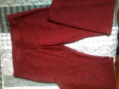 Nohavicový kostým, 36