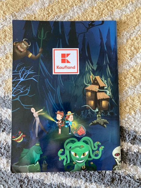 Album spookies - interaktívna príručka lovca, 