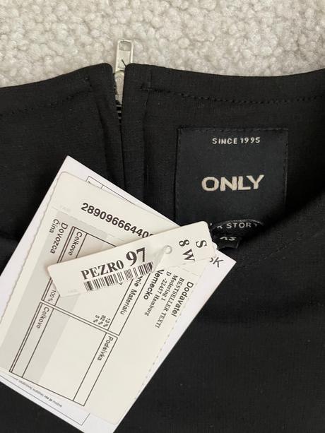 Čierne jednoduché saty, only,xs