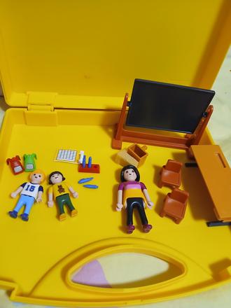 Playmobil 5971 škola v kufriku, 