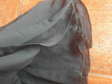 Letné malé čierne šifónové šaty, h&m,36