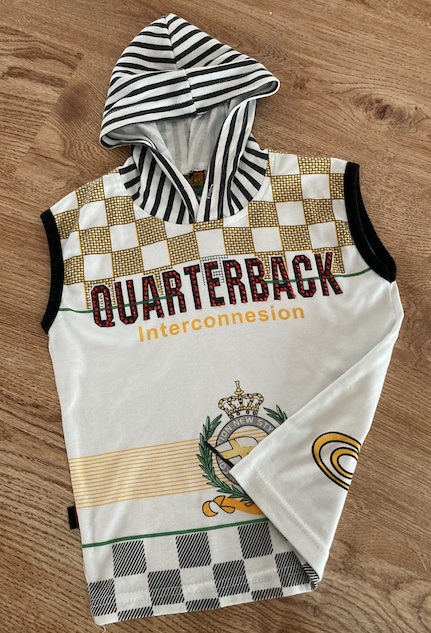 Tielko s kapuckou, 116