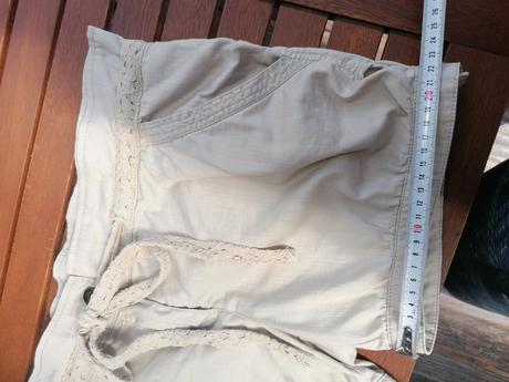 Dámske krátke nohavice, gaudi,40