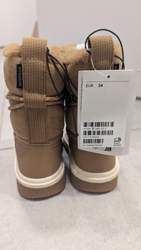 Úplne nové (s visačkami) snehule, h&m,24