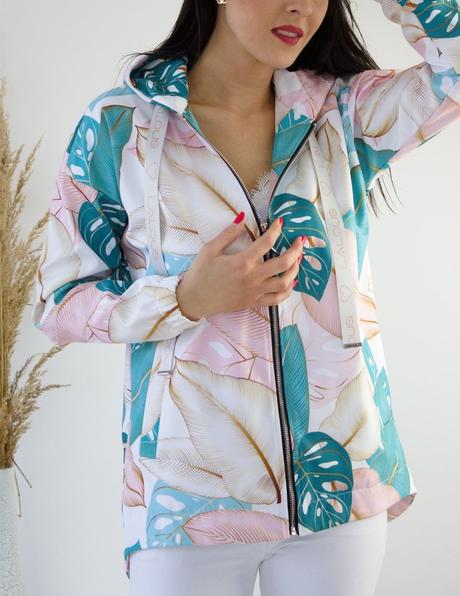 Bunda s listami vesna, s