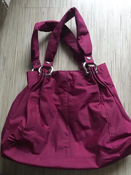 Šuštiakova kvalitná kabelka gap, 