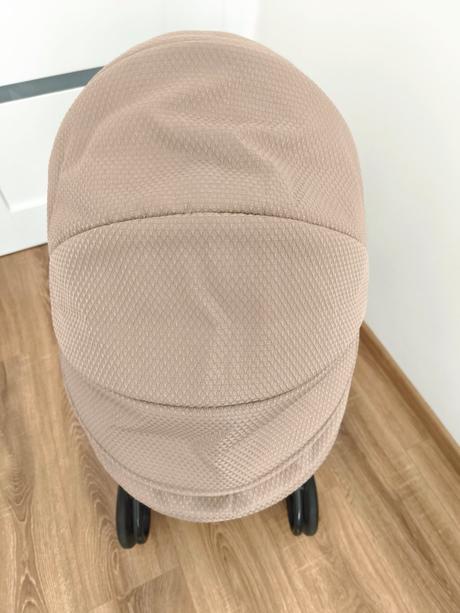 Kočík pre bábiku, 