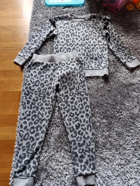 Hrejivý komplet 128 ff, f&f,128