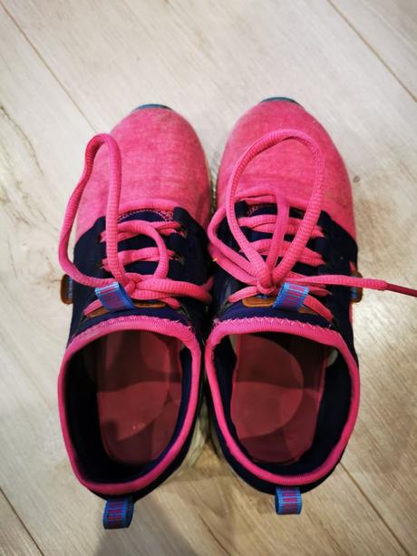 Plátené tenisky zn. bench, 35