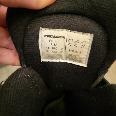 Korčule na ľad, 43