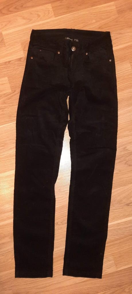 Cierne nohavice jemne zateplene 36/38, 38