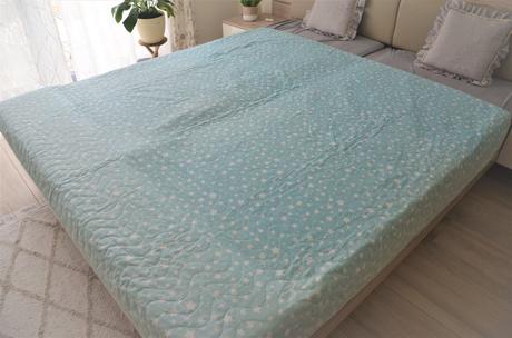 Hviezdičkový obojstranný prehoz na posteľ-183x217c, 