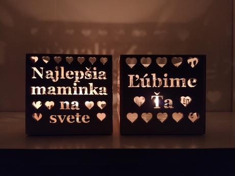 Originálny drevený svietnik pre mamičku, 