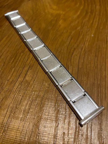 Remienok na hodinky,