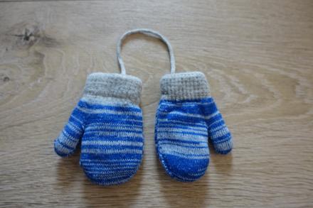 Podteplené rukavičky s palcom 11 cm, 68