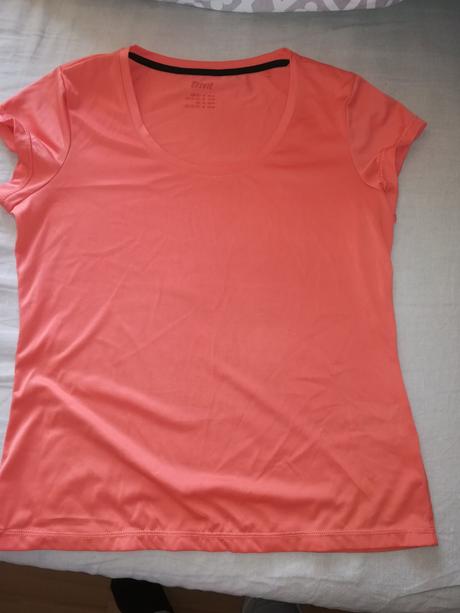 Športové tričká, dokopy 8eur, authority,l