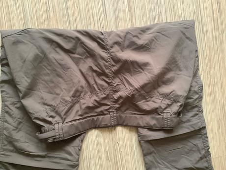 Turisticke nohavice, 40