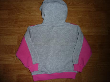 Oteplena mikinka, 104