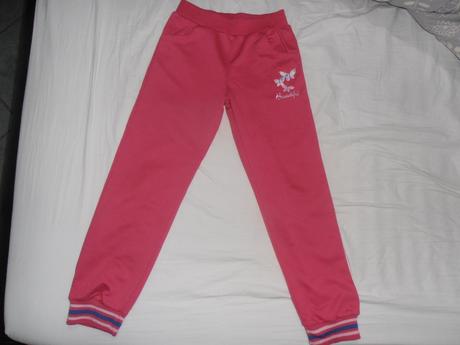 Dievčenské tepláky, 128