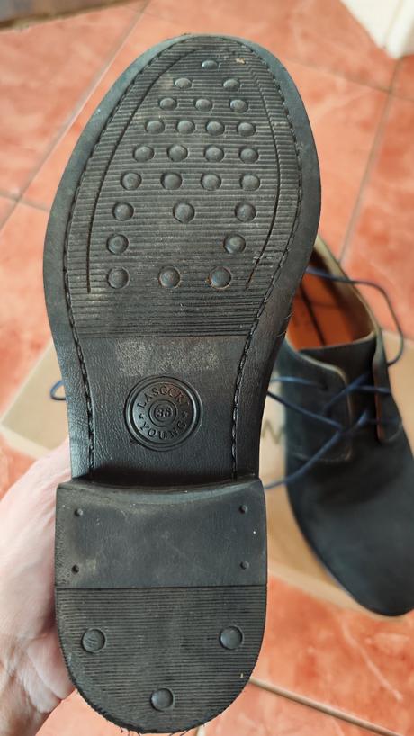 Chlapčenský oblek, 140