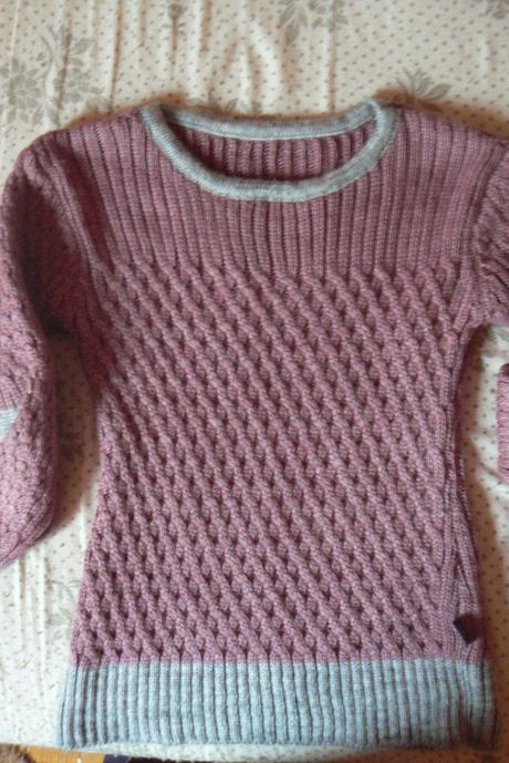 Rucne pleteny svetrik, 164