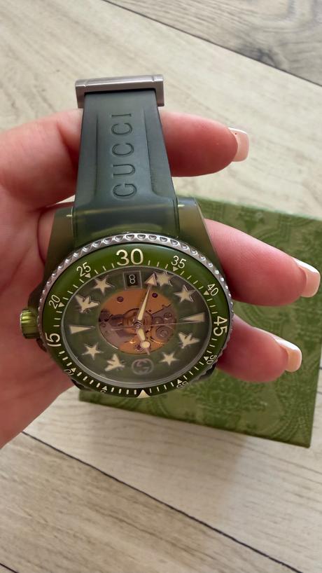 Gucci unisex krasne hodinky, gucci