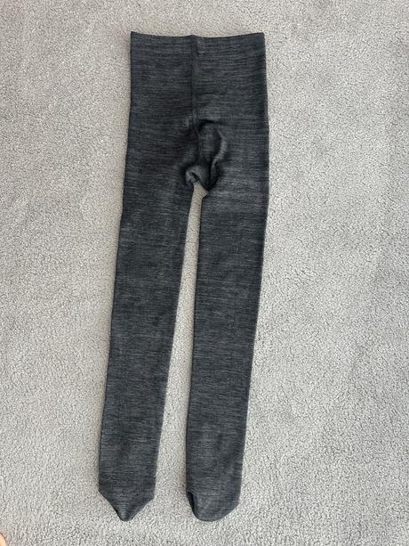 Oteplené pančuchy, 122