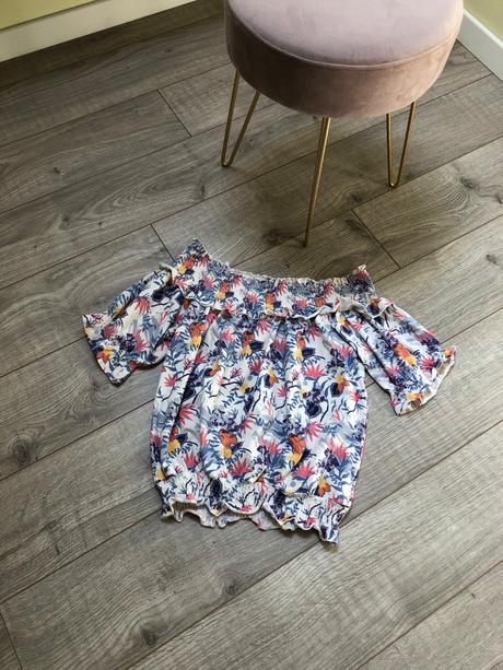 Kvetované tricko cez ramena, reserved,s