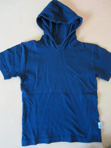 Tricko s kapucou, 140