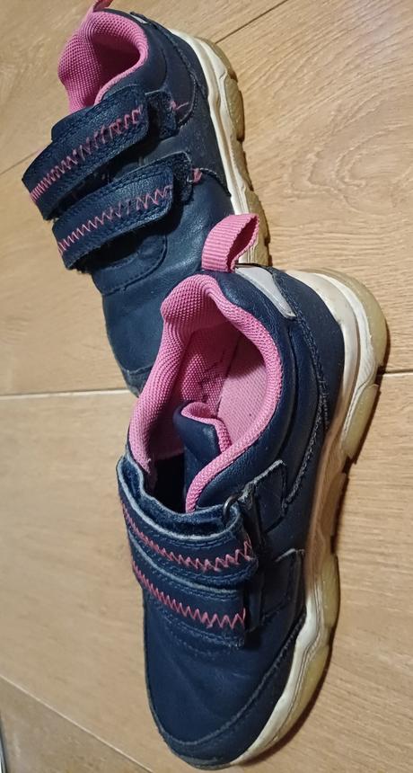 Tenisky č.28 na dvor/záhradu, lupilu,28