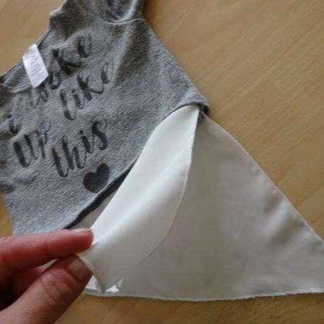 Predĺžené tričko, 104