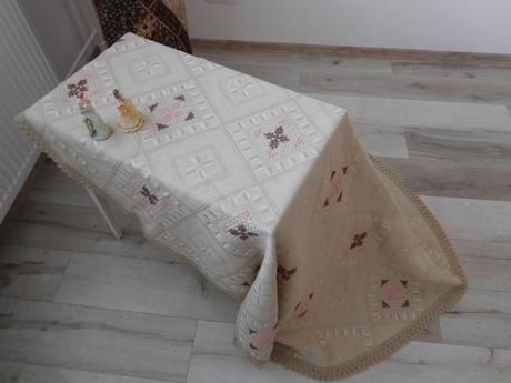 Obrus krémový -priemer-175 cm,, 