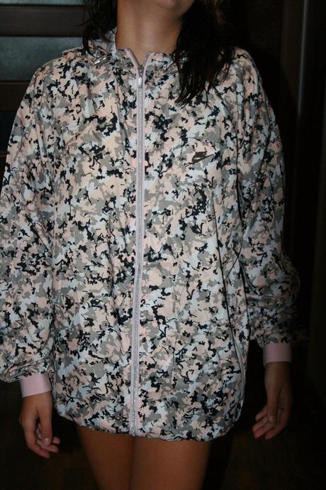 Značková bunda, nike,l