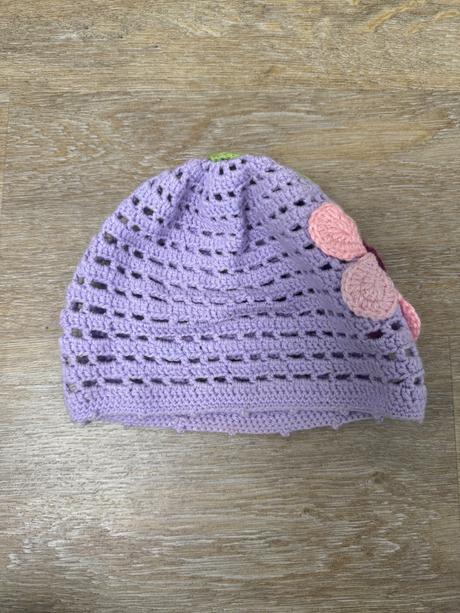 Handmade kvietkovaná čiapka 3-6r., 98