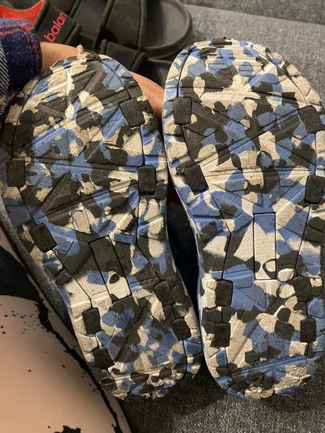 Sandale aj do vody, 30