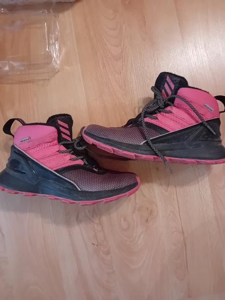 Zateplene topanky značky addidas s nepremokave, adidas,33