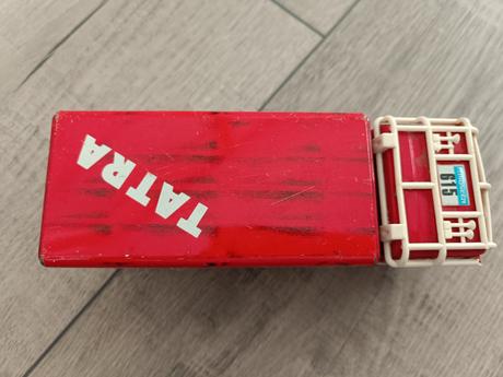 Hračka tatra pionier 615 červená retro,