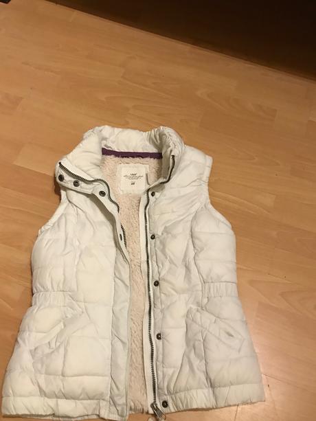 Moderná zateplená vesta, h&m,170