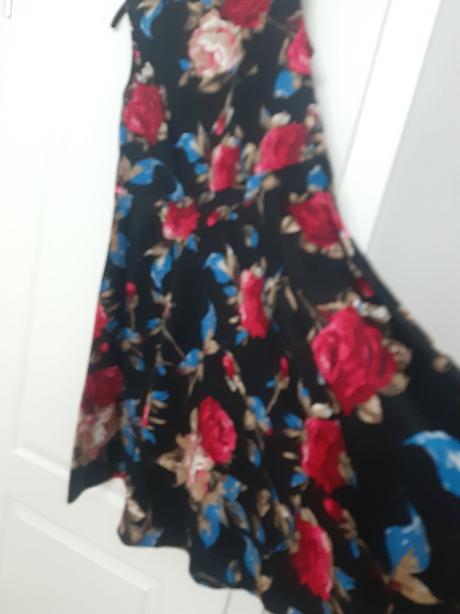 Dámske elegantné čierne šaty s opaskom, veľkosť l, l