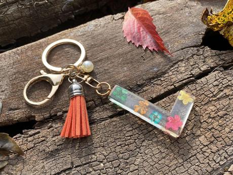 5 eur - ihneď k odberu - kľúčenky s písmenkom, 