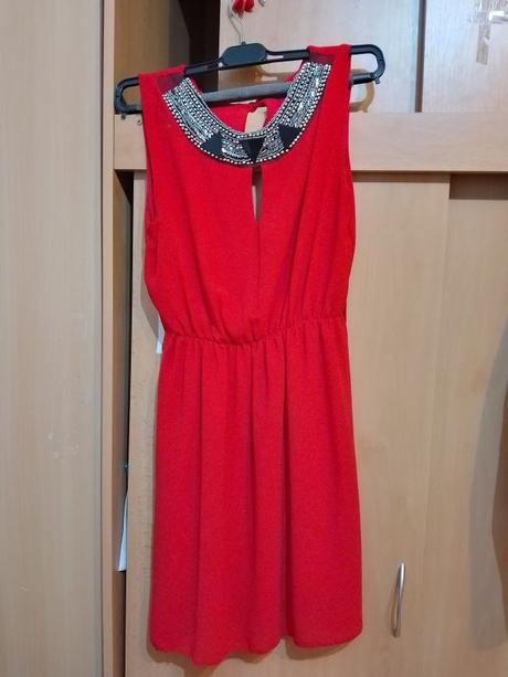 Spoločenské šaty, m