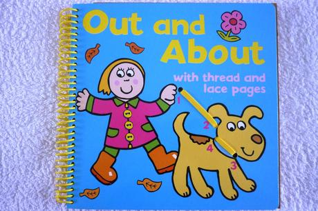 Anglická kniha out and about,