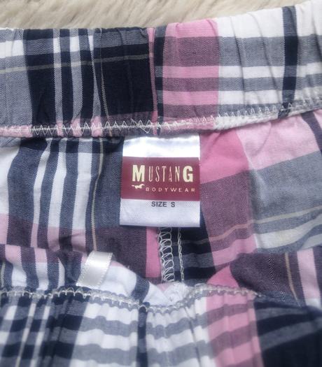 Kraťasy, tvojštvrťáky, sukne, 36