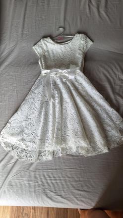 Čipkované letné šaty, 134