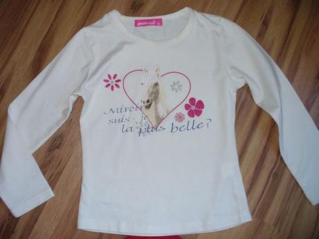 Sukna s nohavicami a tričkom, 116