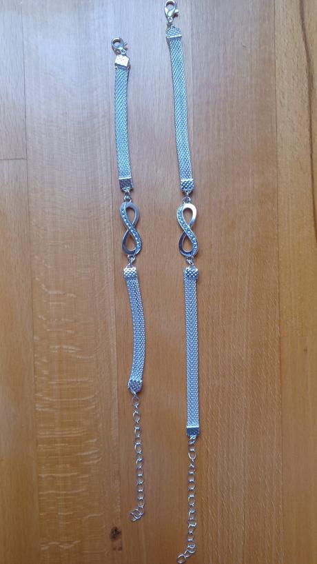 Náramok na ruku a nohu, 